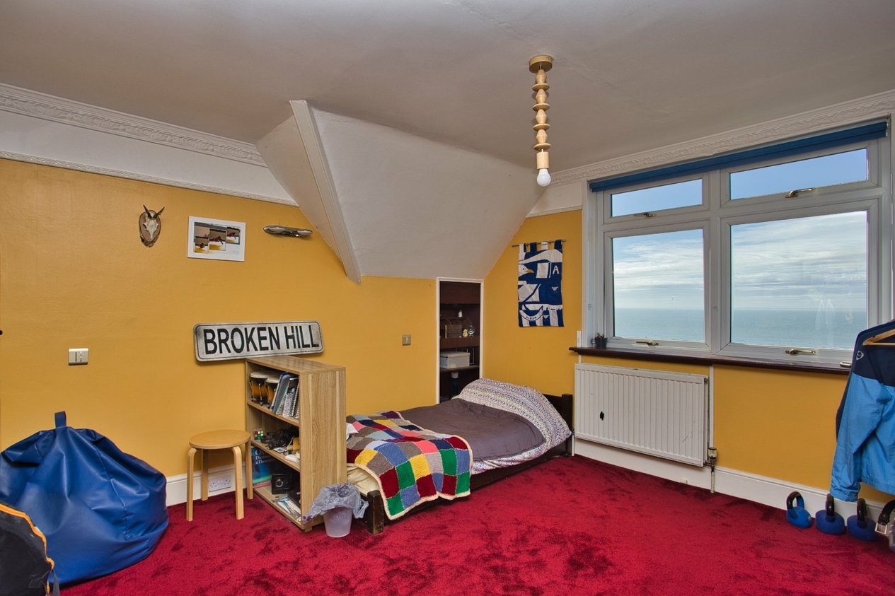 Properties For Sale in Wear Bay Road Folkestone
