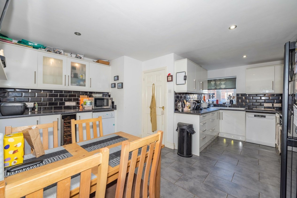 Properties For Sale in Weatherall Close  Dunkirk