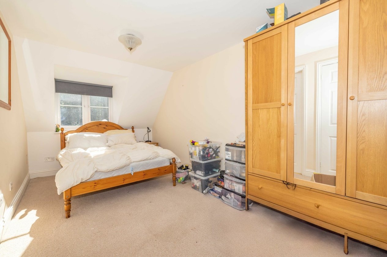 Properties For Sale in Weatherall Close  Dunkirk