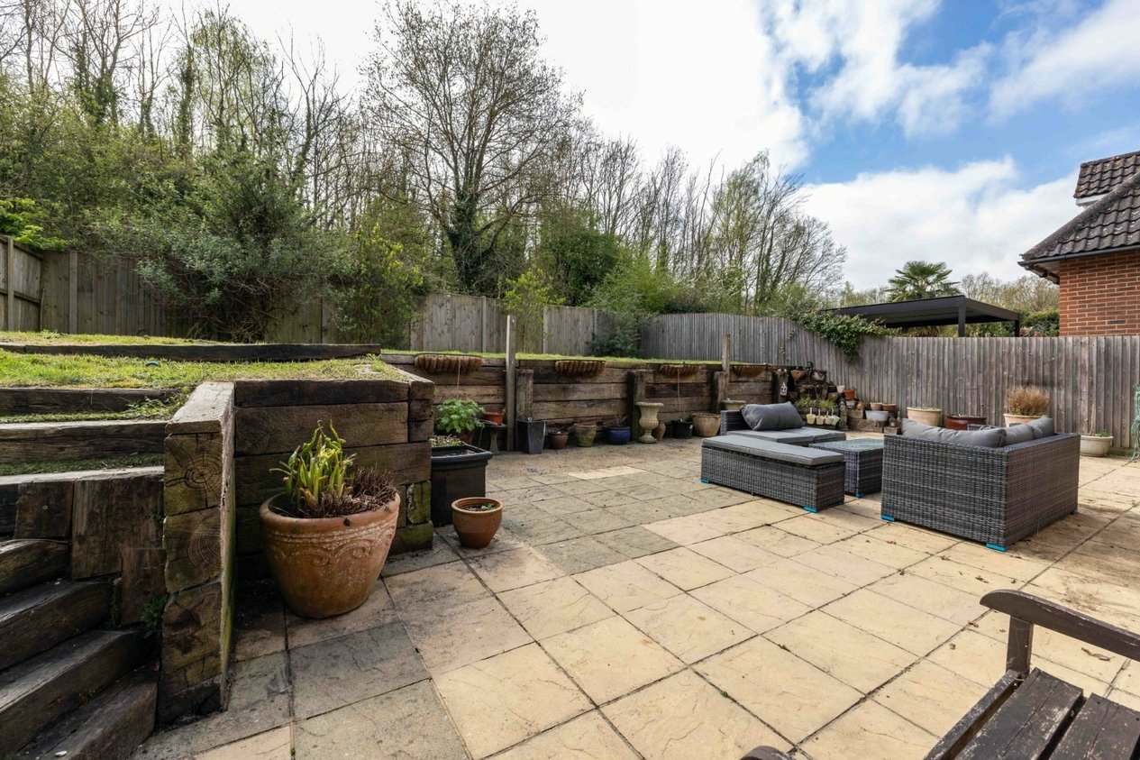 Properties For Sale in Weatherall Close Faversham