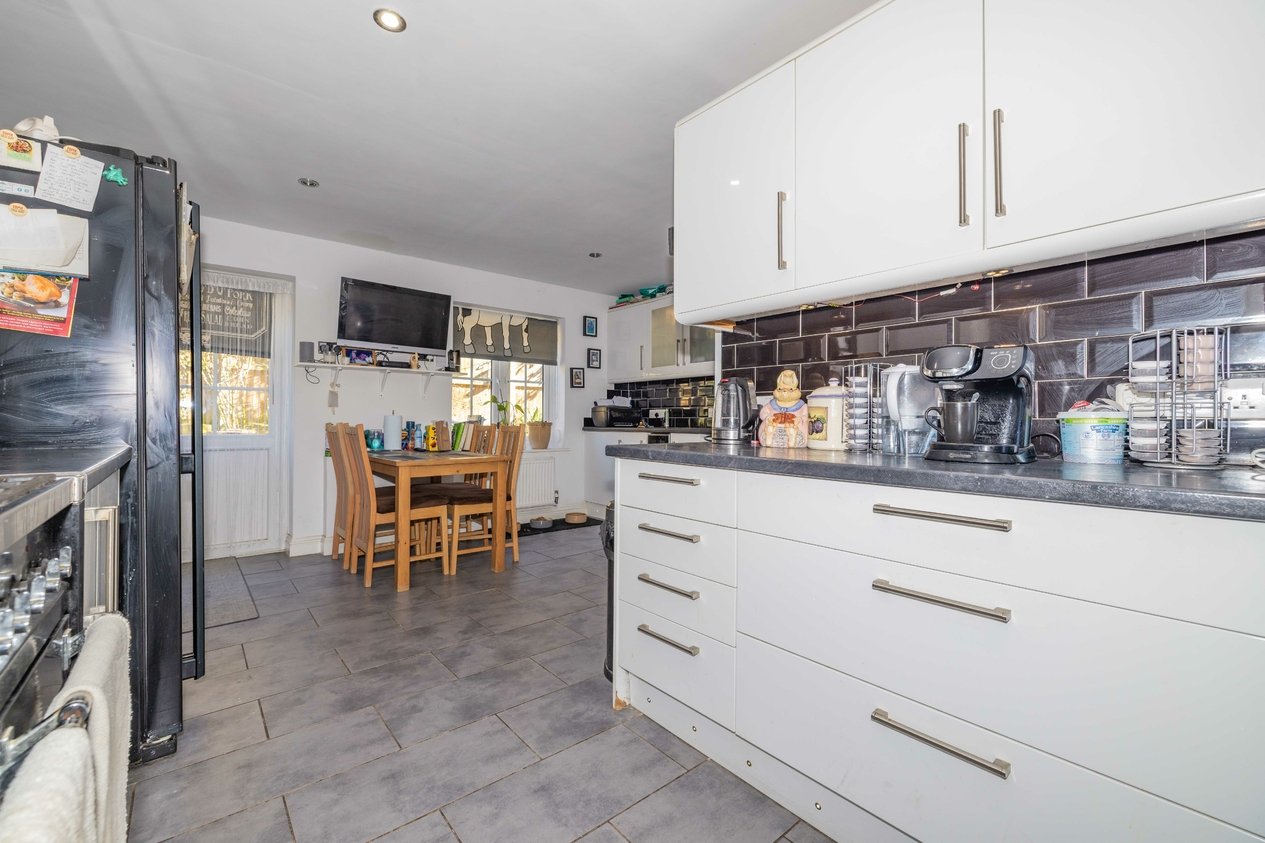 Properties For Sale in Weatherall Close Faversham