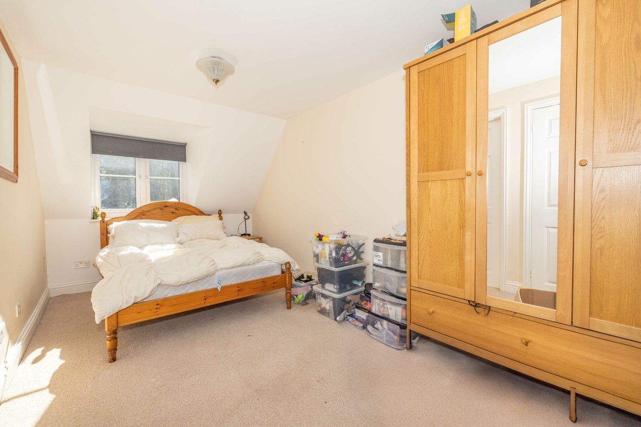 Properties For Sale in Weatherall Close Faversham