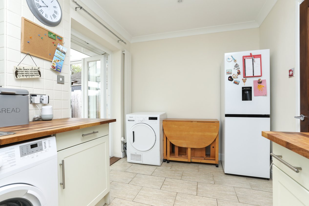 Properties Under Offer in Wells Way Faversham