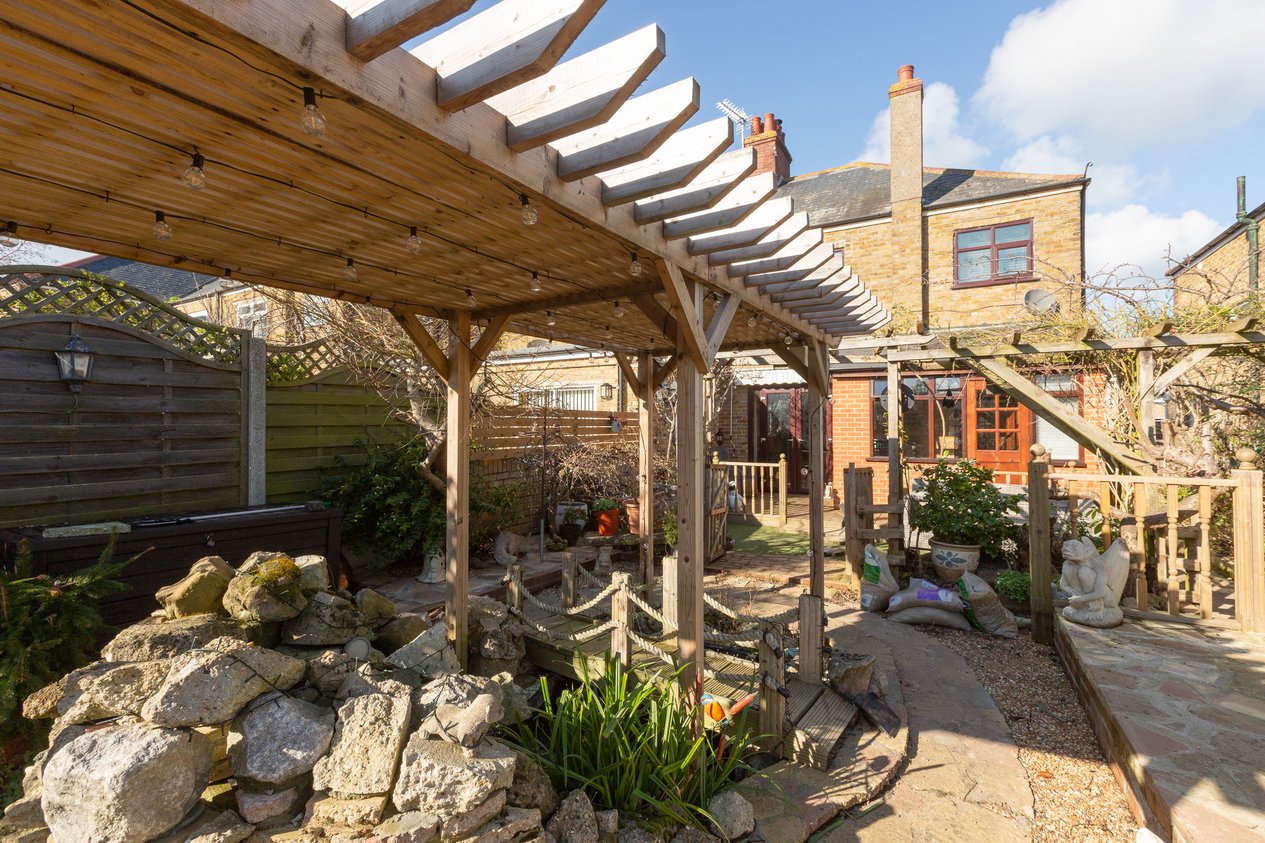 Properties For Sale in Welsdene Road Margate