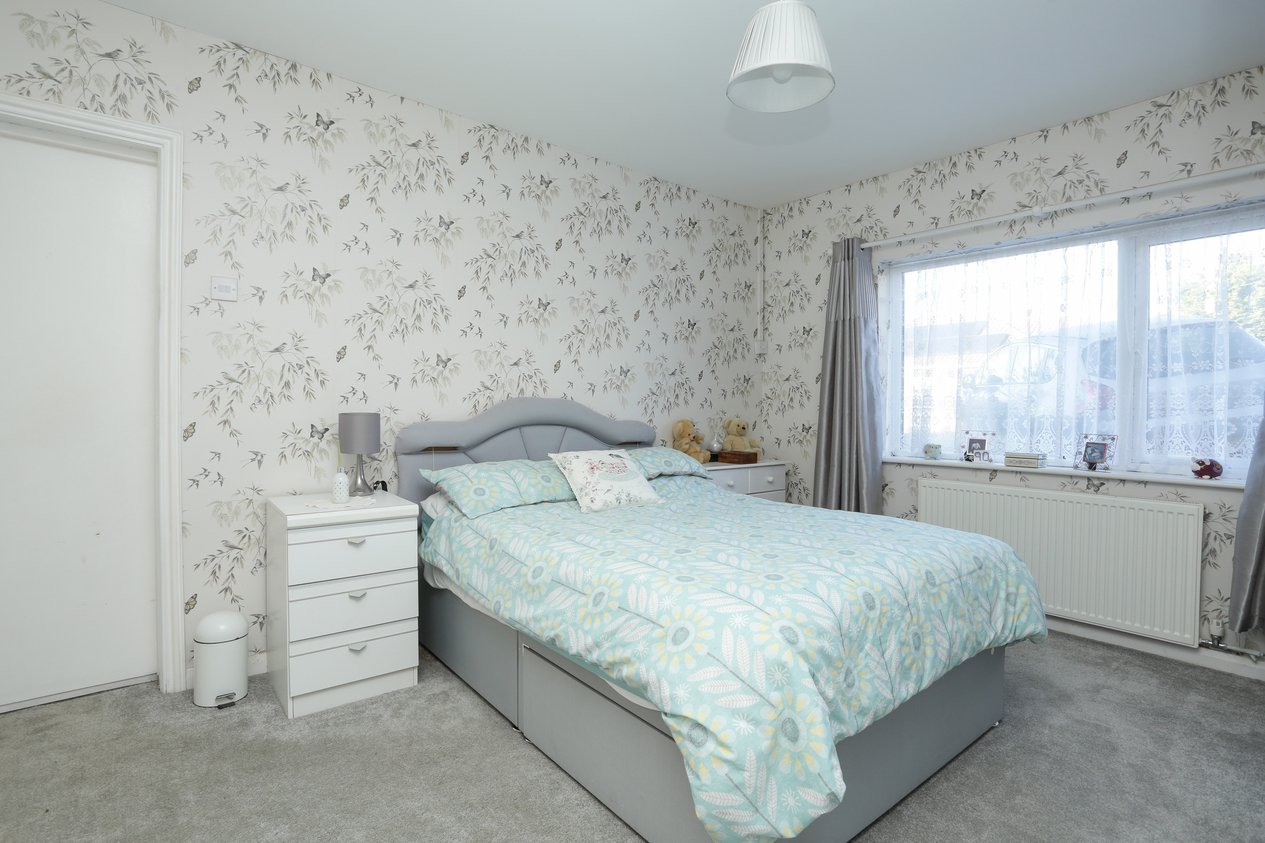 Properties For Sale in West Cliff Drive Herne Bay