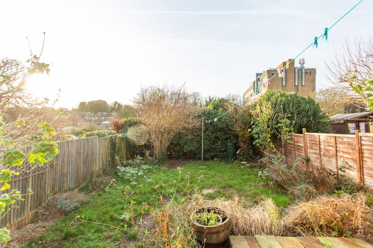 Properties Under Offer in West Cliff Road Broadstairs