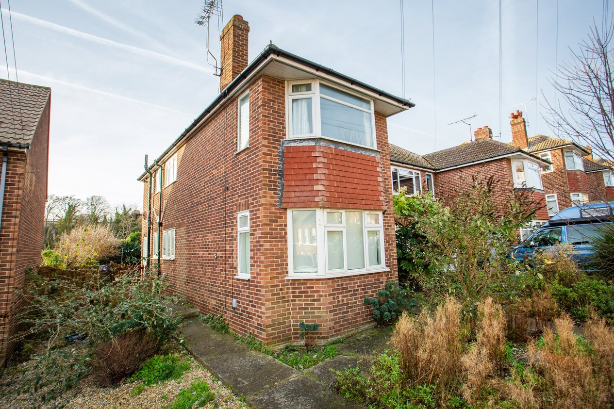 Properties Under Offer in West Cliff Road Broadstairs