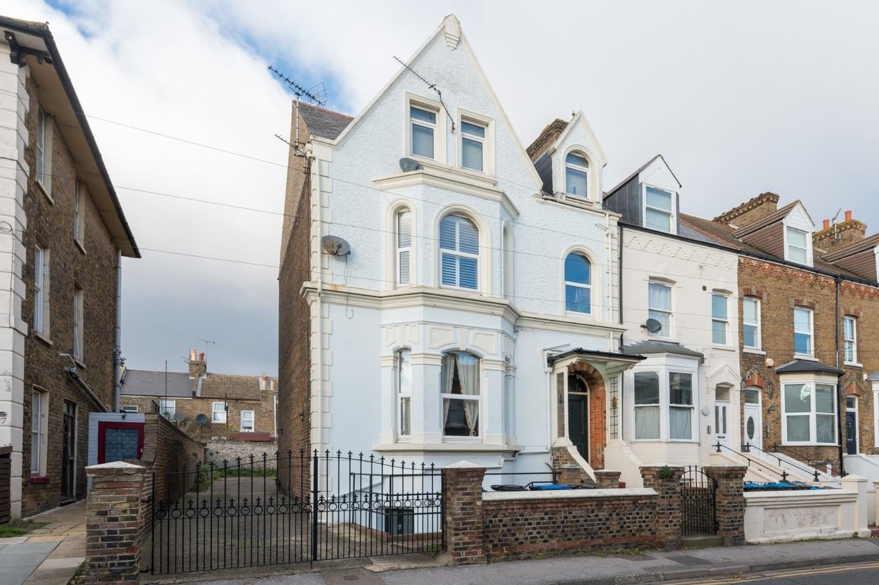 Properties For Sale in West Cliff Road 