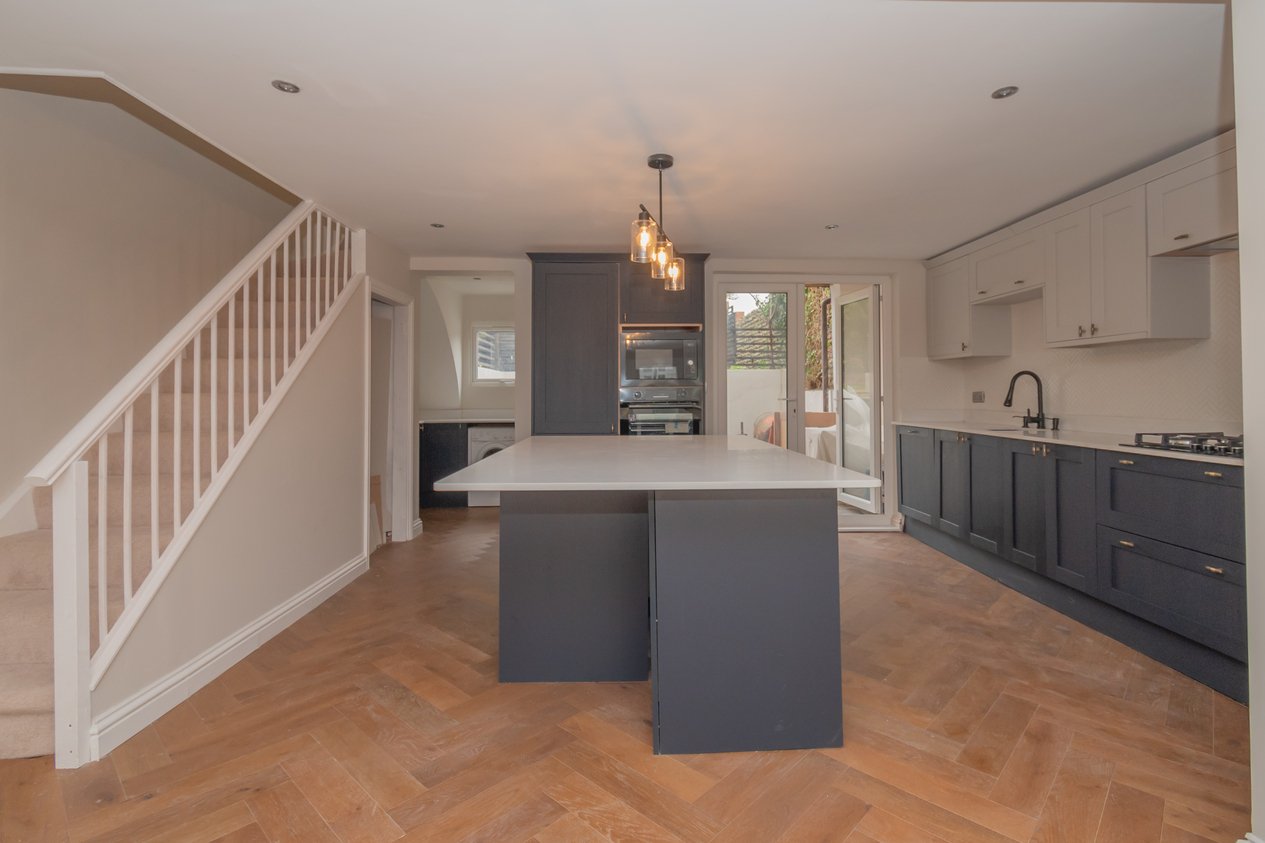 Properties Under Offer in West Cliff Road Ramsgate