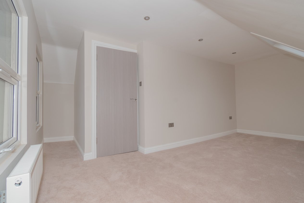 Properties Under Offer in West Cliff Road Ramsgate