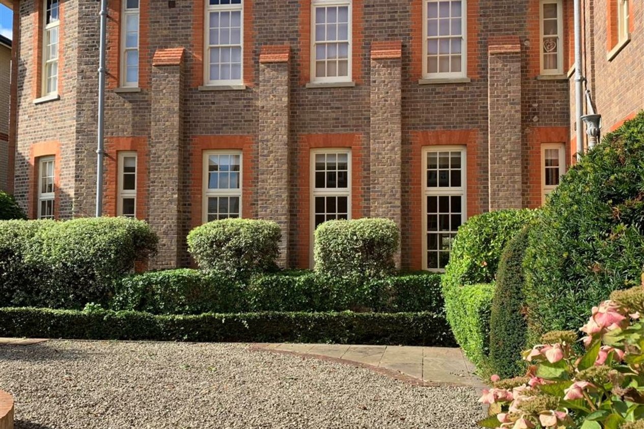 Properties For Sale in West Cliff Road Ramsgate