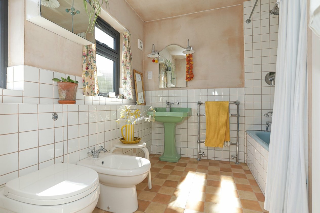 Properties For Sale in West Park Avenue Margate