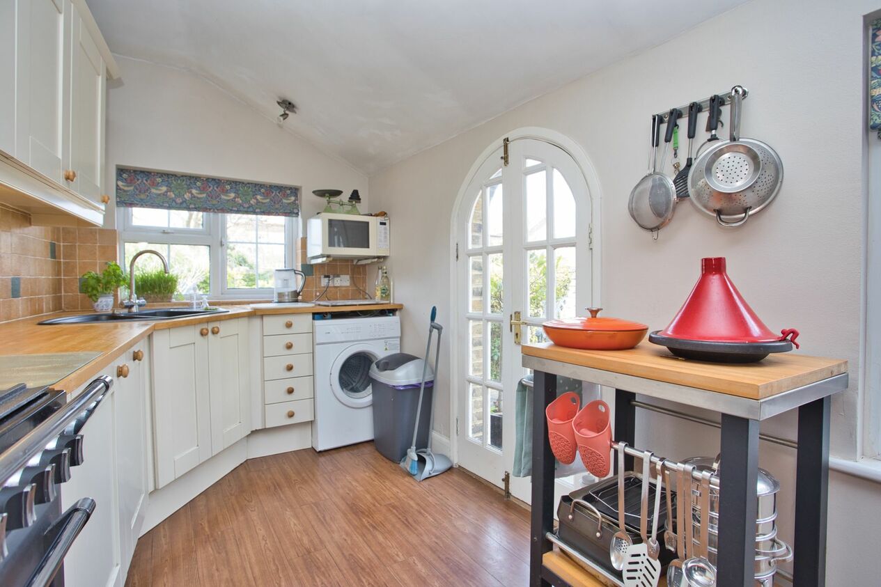 Properties For Sale in West Street  Deal
