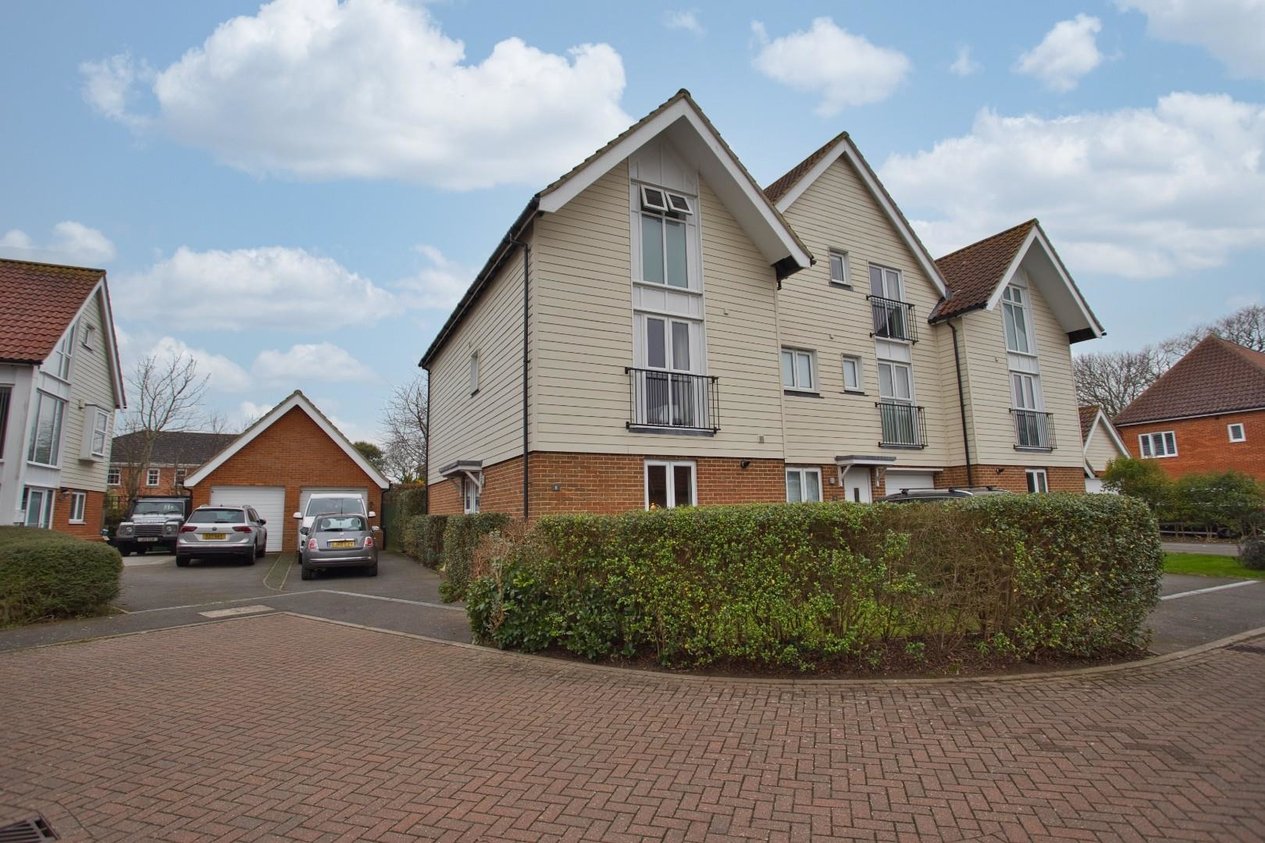 Properties Sold Subject To Contract in Westbourne Court 