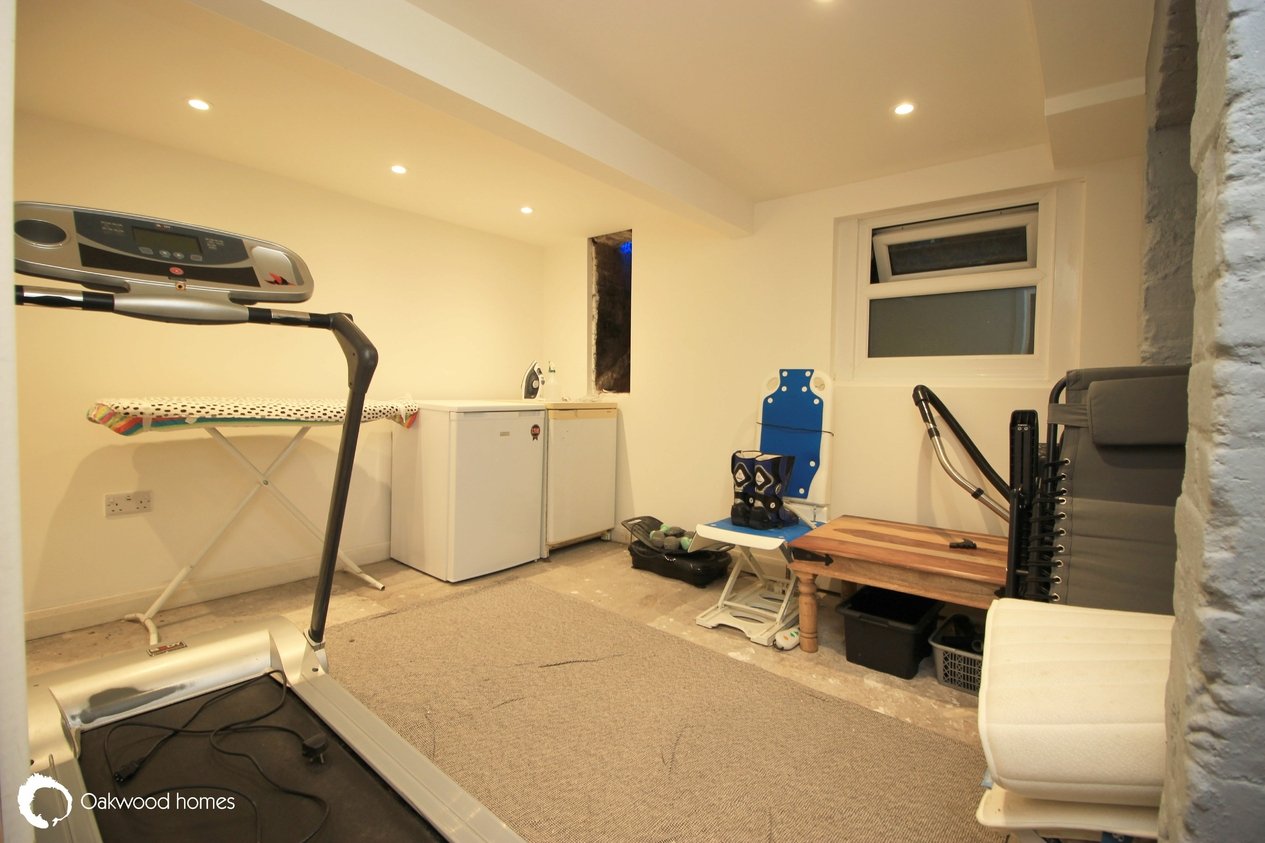 Properties For Sale in Westbury Road 
