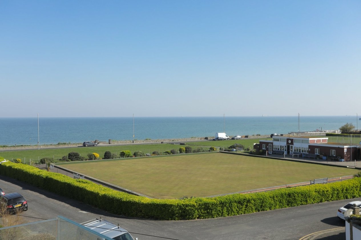 Properties For Sale in Westcliff Gardens, 