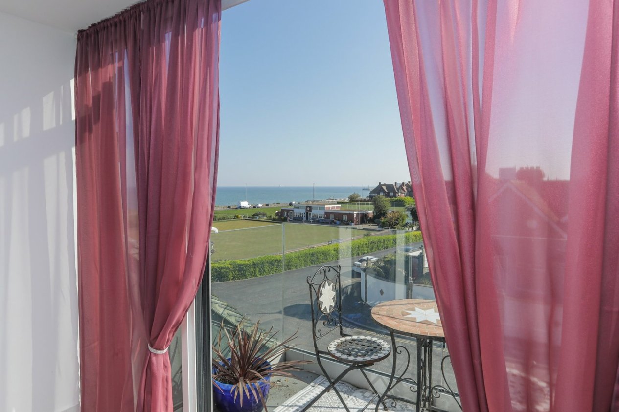 Properties For Sale in Westcliff Gardens, 