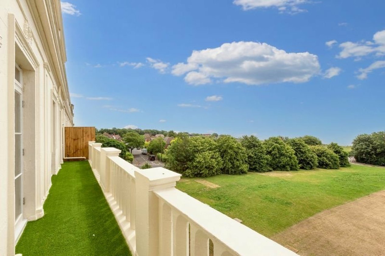 Properties For Sale in Westcliff Mansions Ramsgate