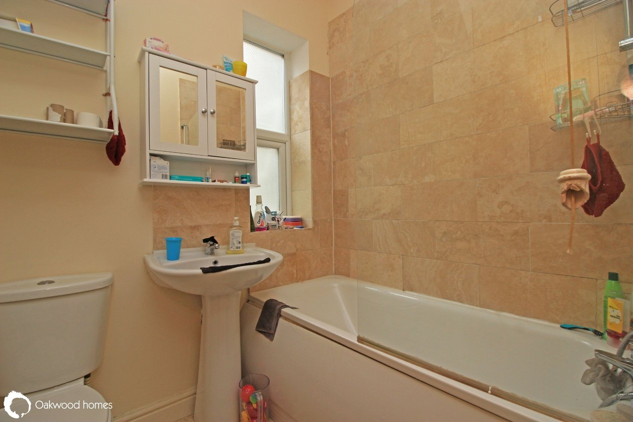 Properties Under Offer in Westcliff Road 