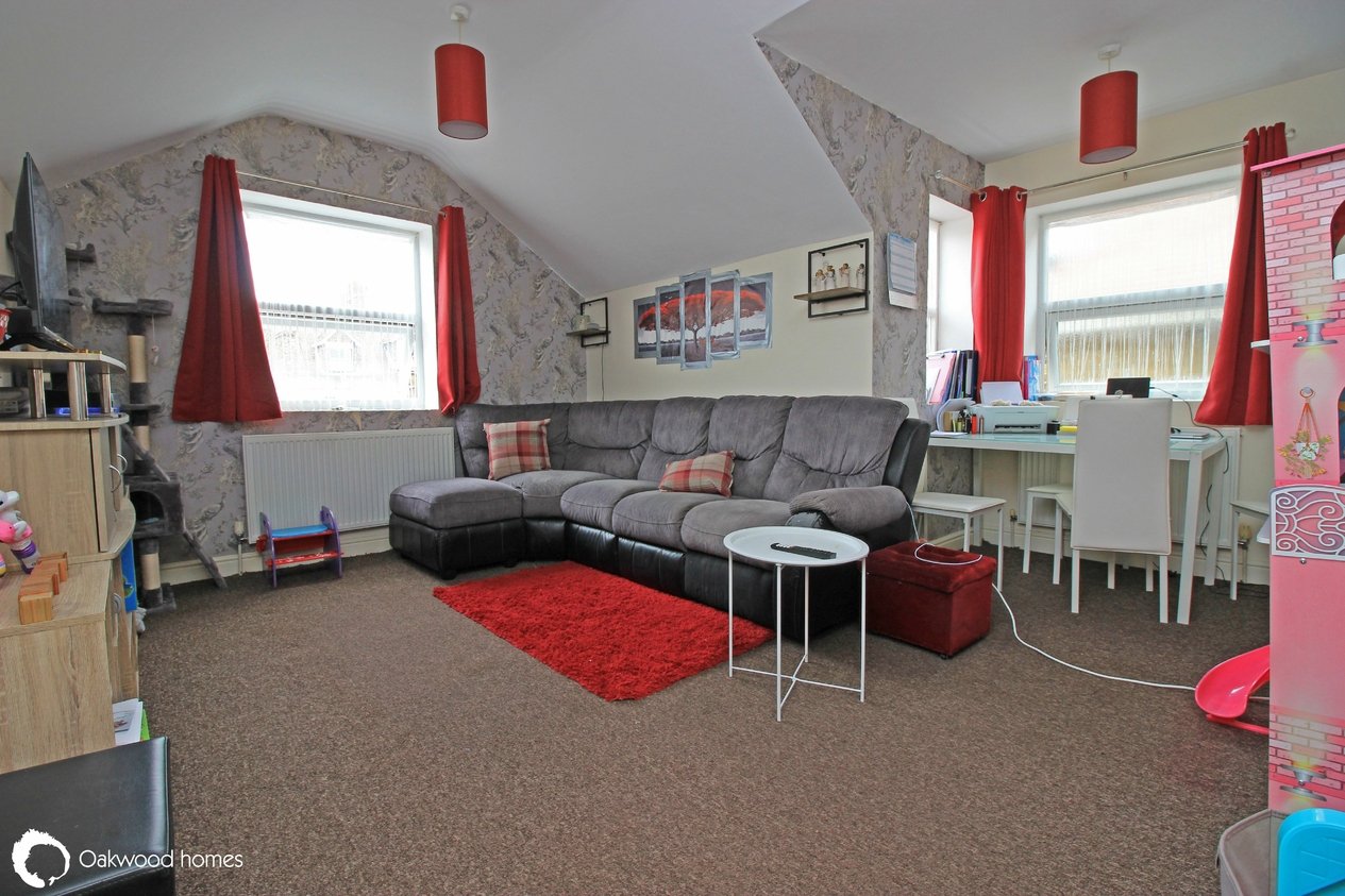 Properties Under Offer in Westcliff Road 