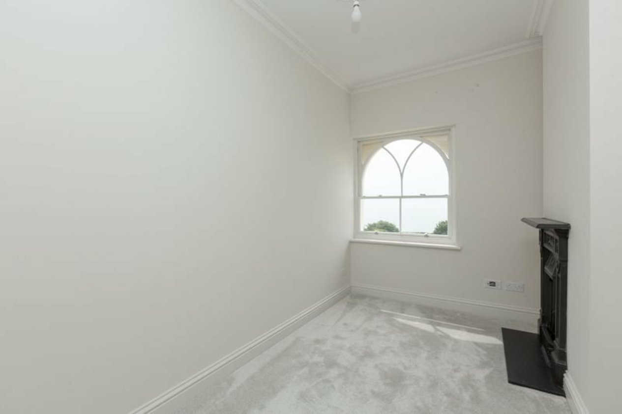 Properties Under Offer in Westcliff Terrace Mansions Pegwell Road