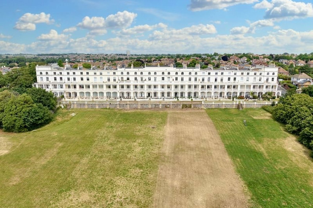 Properties Under Offer in Westcliff Terrace Mansions Pegwell Road