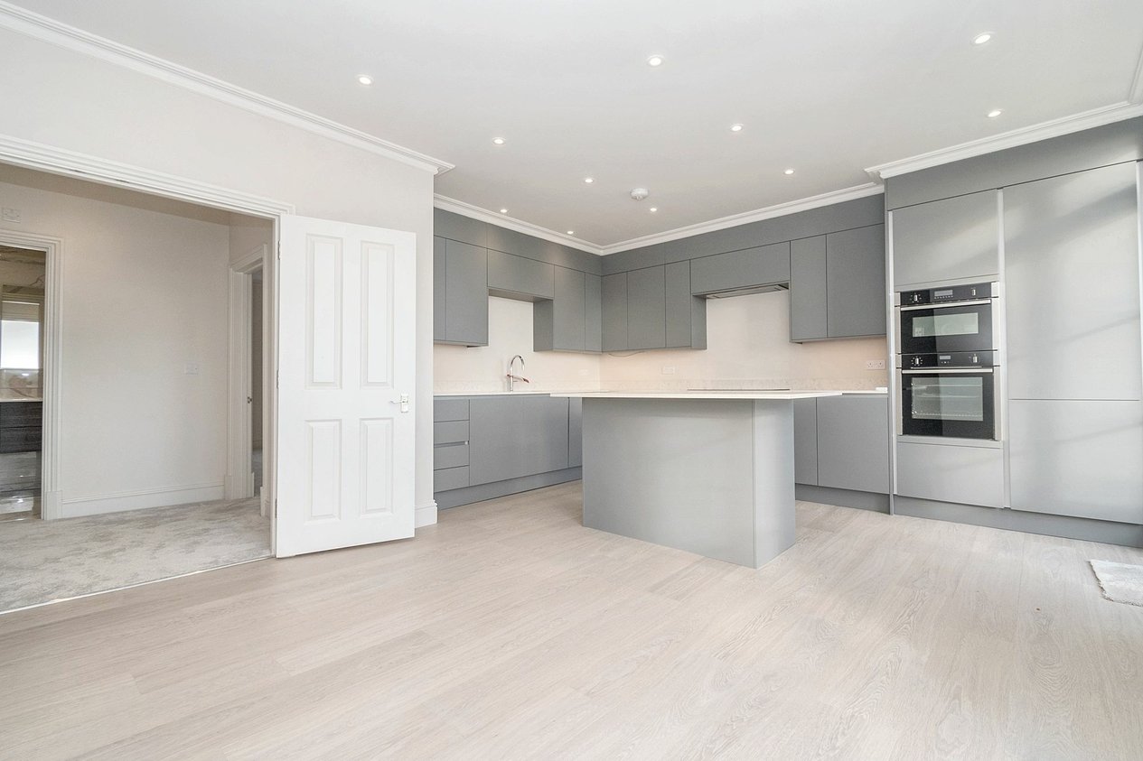 Properties For Sale in 10 Westcliff Terrace Mansions  Ramsgate