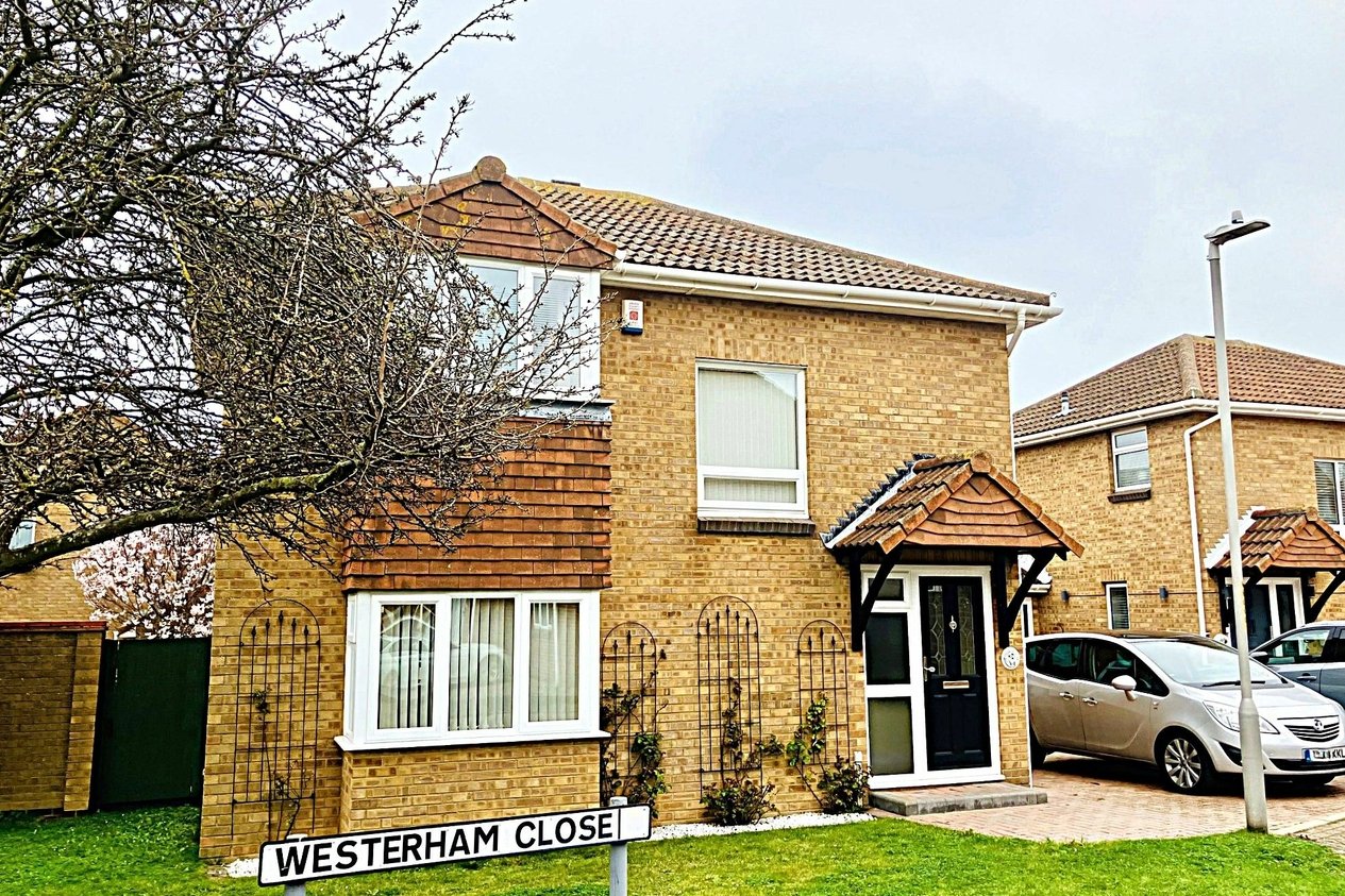 Properties Under Offer in Westerham Close 