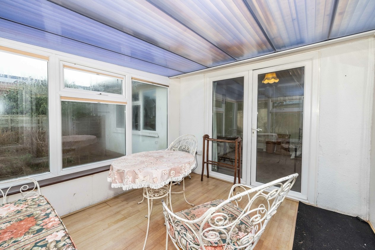 Properties Under Offer in Western Avenue Bridge