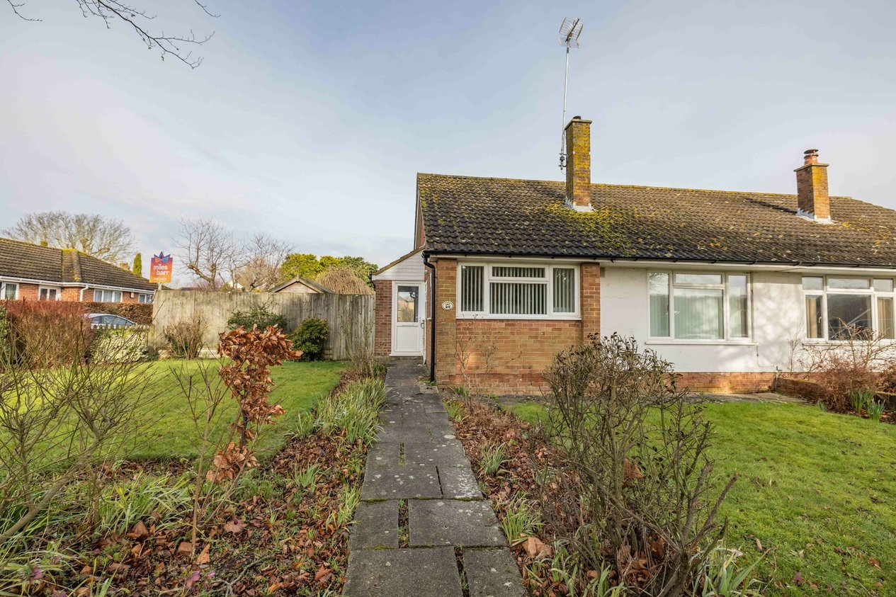 Properties Under Offer in Western Avenue Bridge
