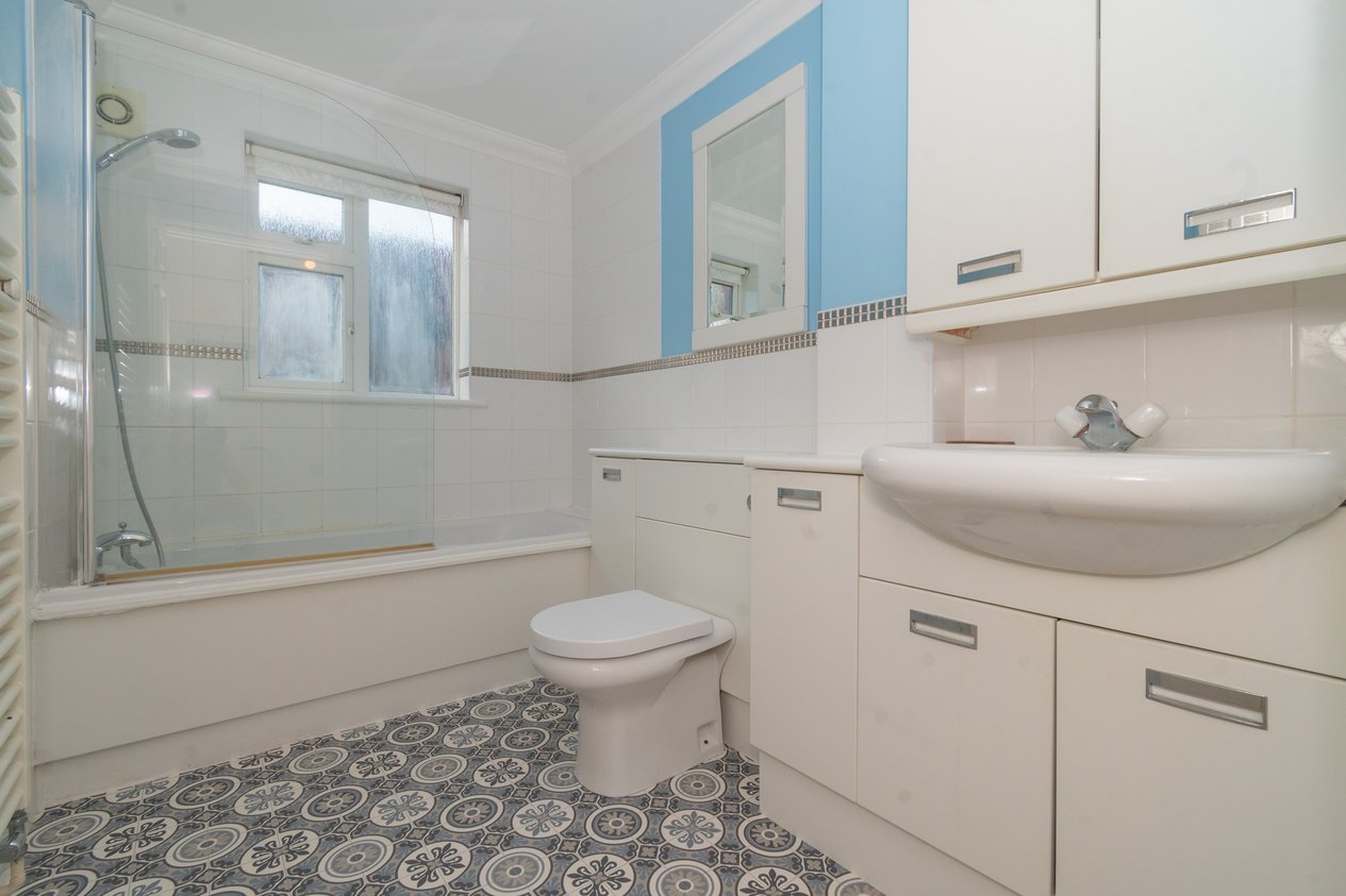 Properties Under Offer in Western Esplanade Broadstairs