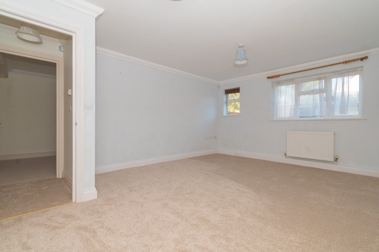 Properties Under Offer in Western Esplanade Broadstairs