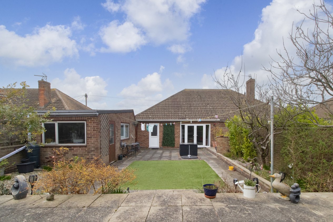 Properties Under Offer in Western Road Margate