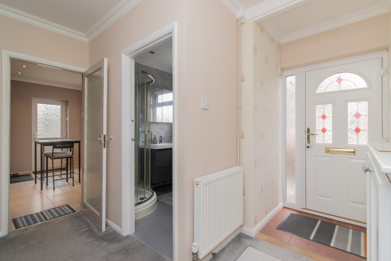 Properties Under Offer in Western Road Margate