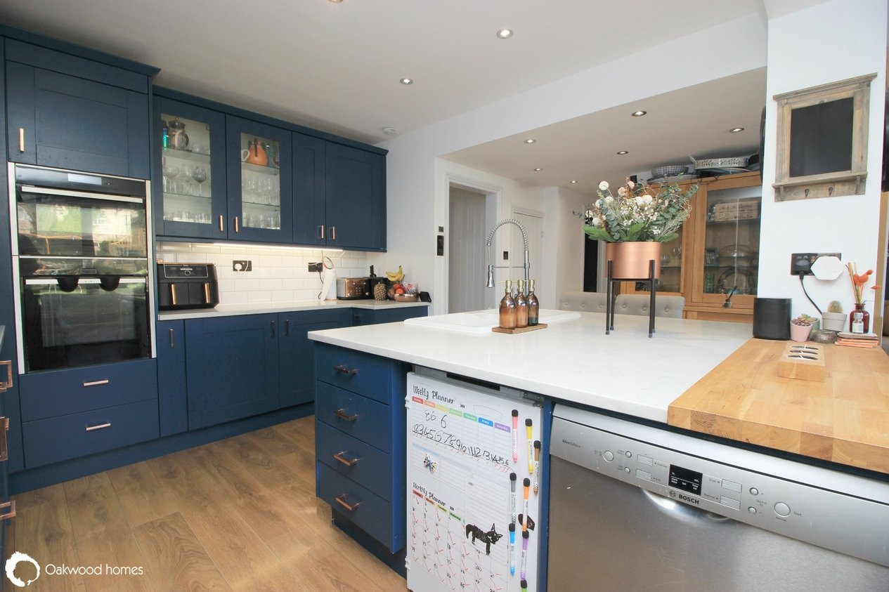 Properties Under Offer in Westfield Road 