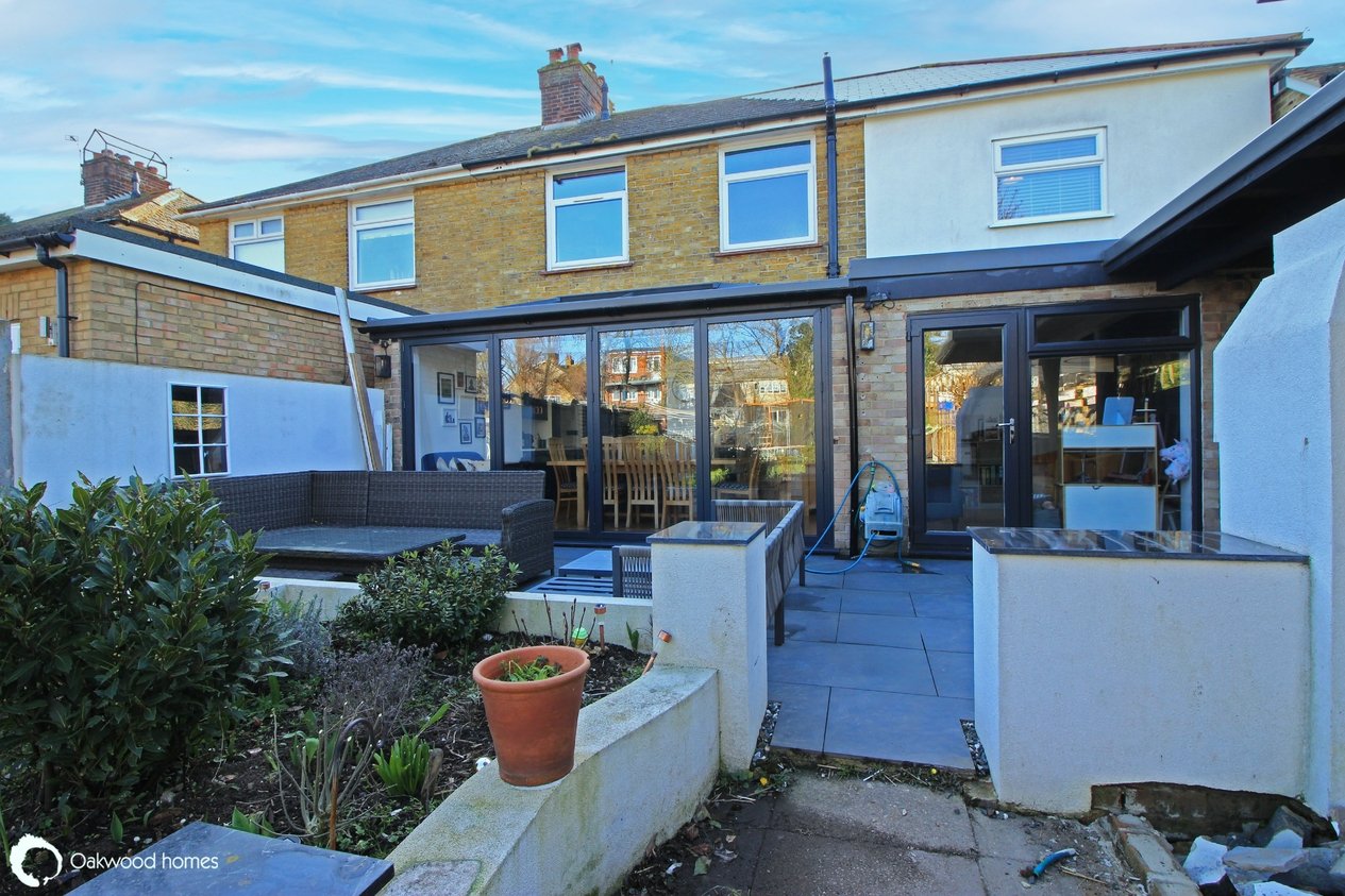 Properties Under Offer in Westfield Road 