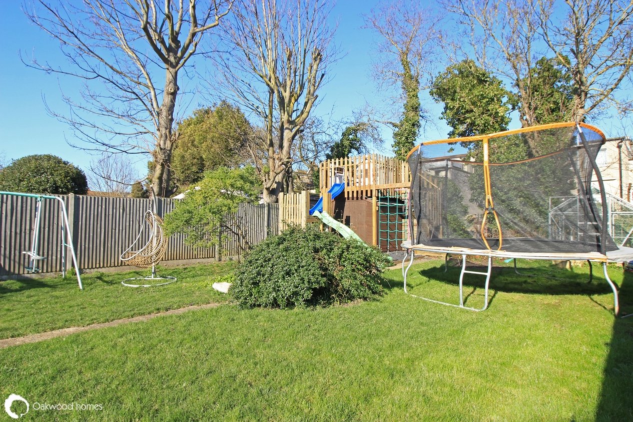 Properties Under Offer in Westfield Road 