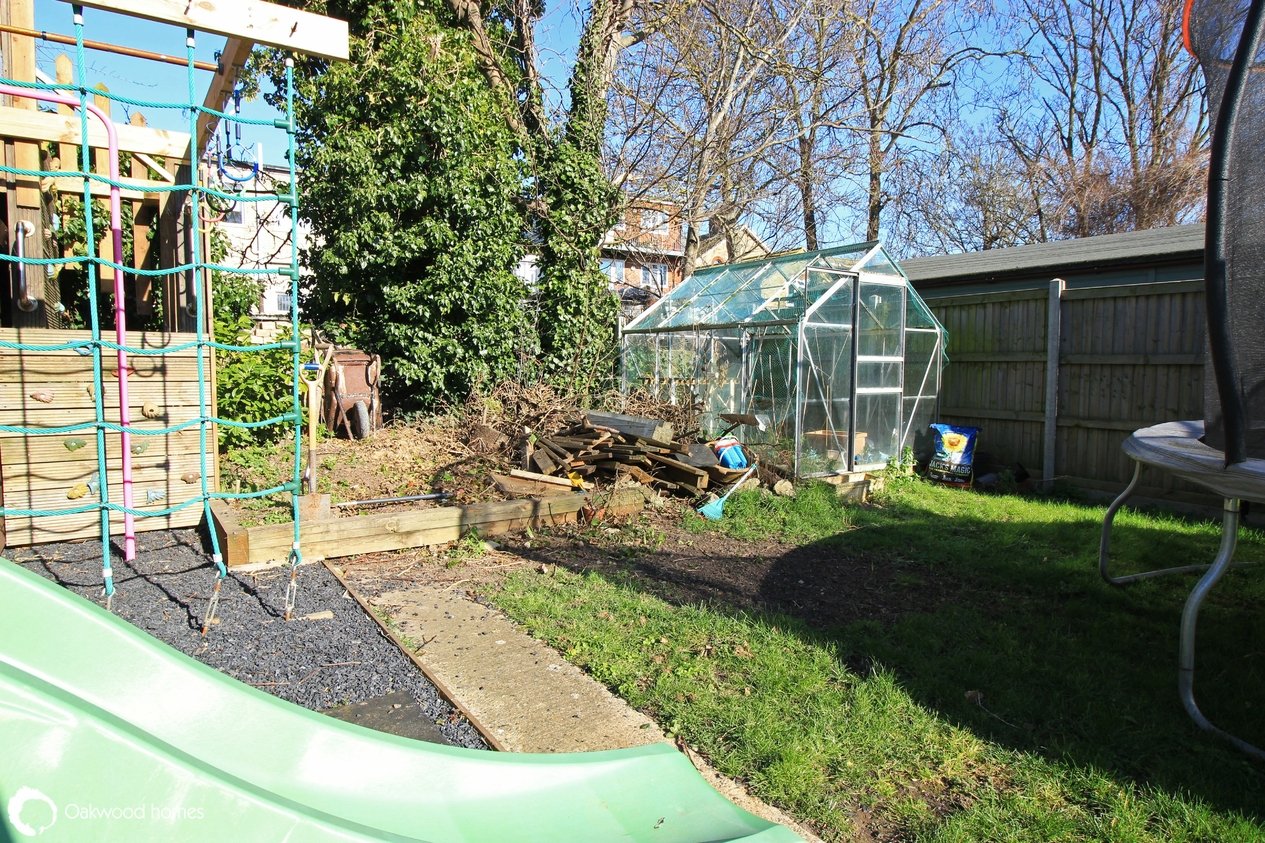 Properties Under Offer in Westfield Road 