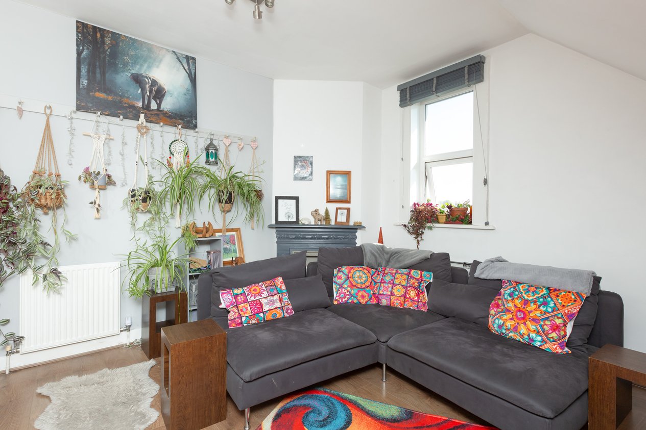 Properties For Sale in Westgate Bay Avenue Westgate-On-Sea