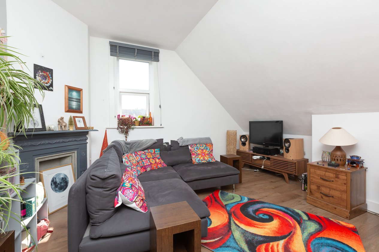 Properties For Sale in Westgate Bay Avenue Westgate-On-Sea