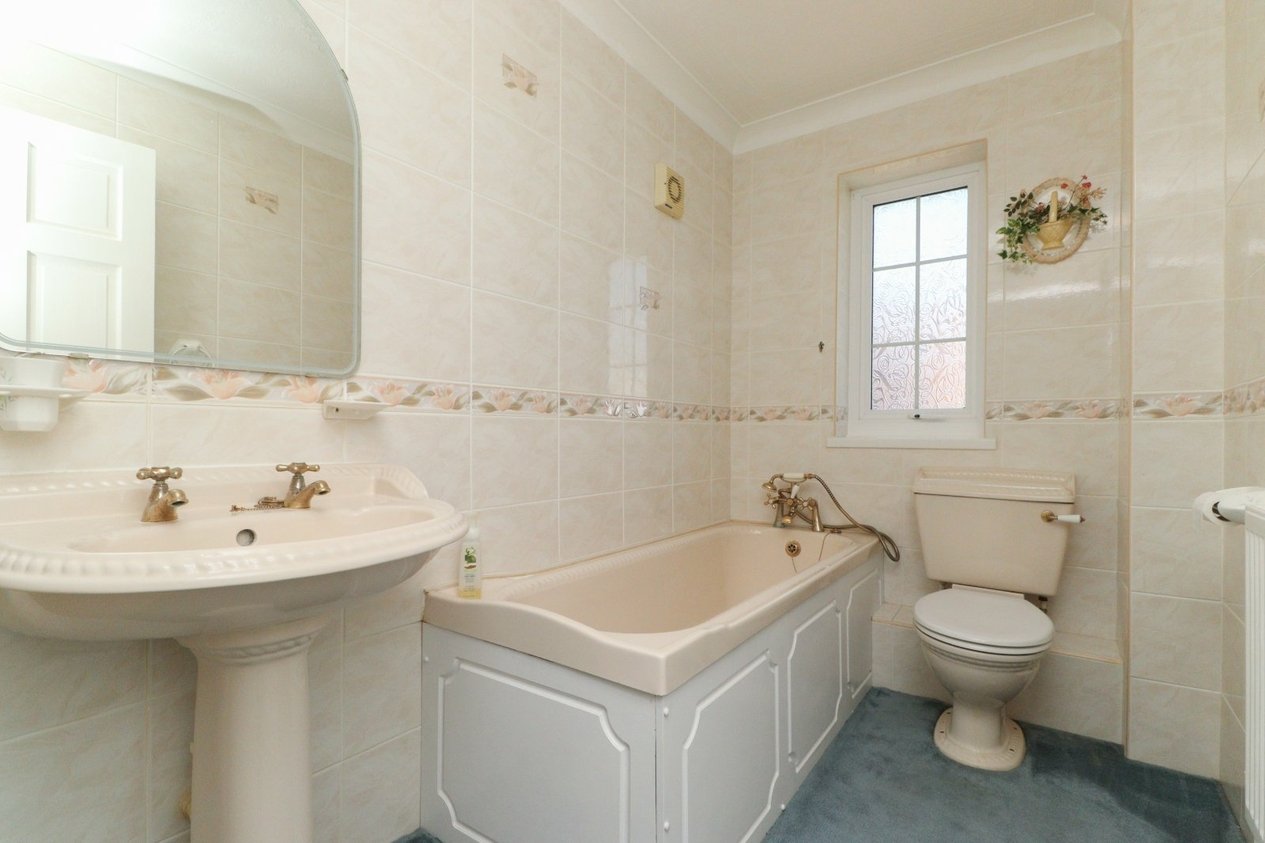 Properties For Sale in Westgate Bay Avenue Westgate-on-Sea
