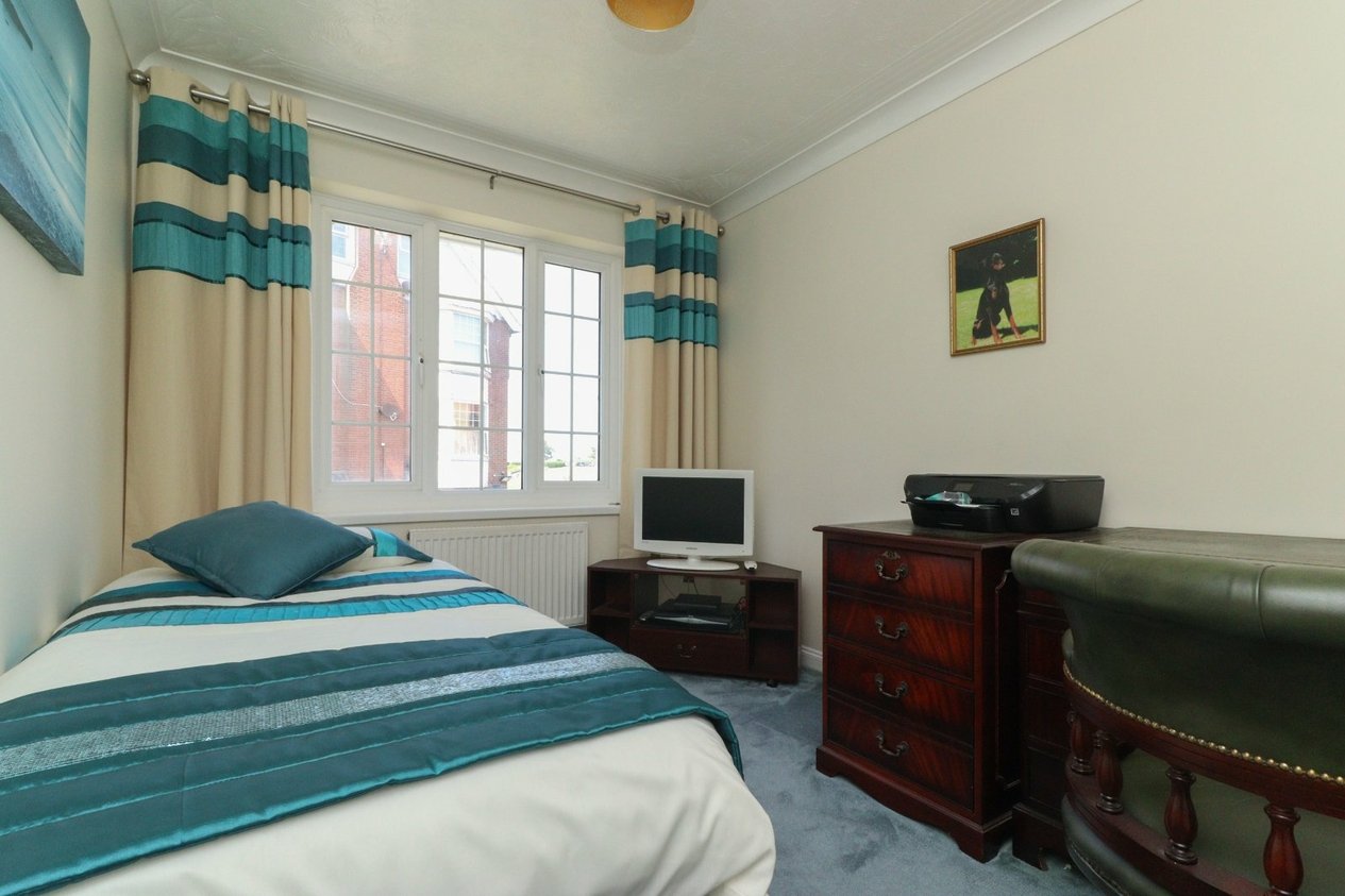Properties For Sale in Westgate Bay Avenue Westgate-on-Sea