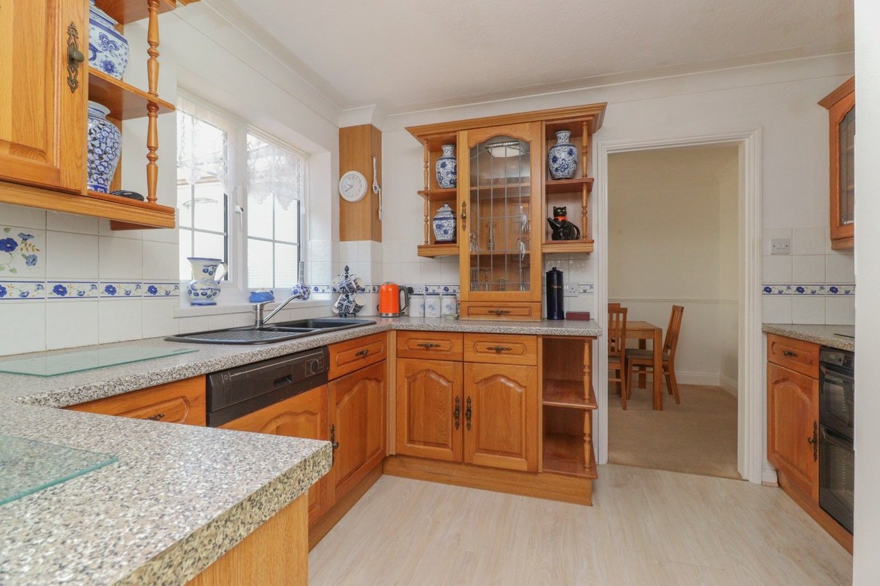 Properties For Sale in Westgate Bay Avenue Westgate-on-Sea