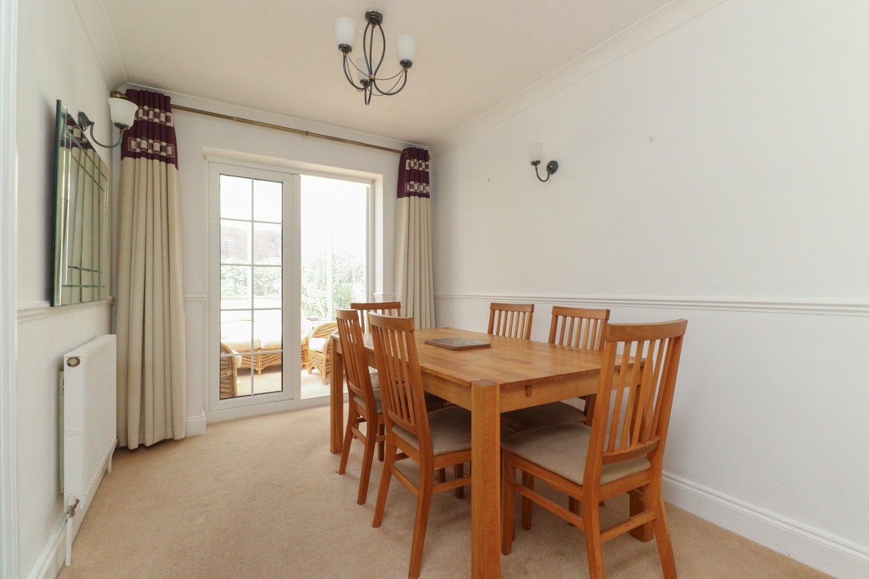 Properties For Sale in Westgate Bay Avenue Westgate-on-Sea