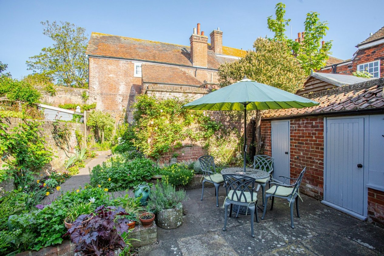 Properties For Sale in Westgate Grove Canterbury