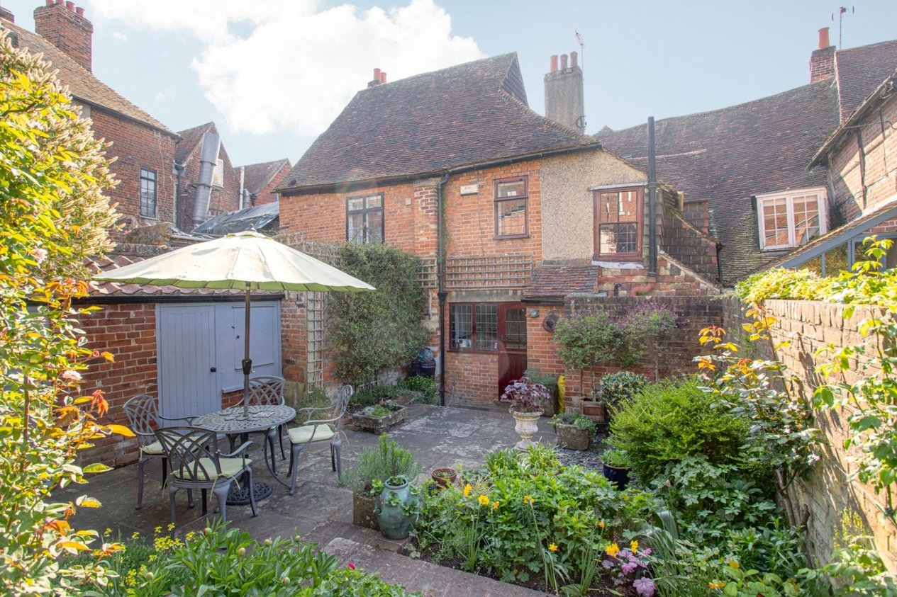 Properties For Sale in Westgate Grove Canterbury