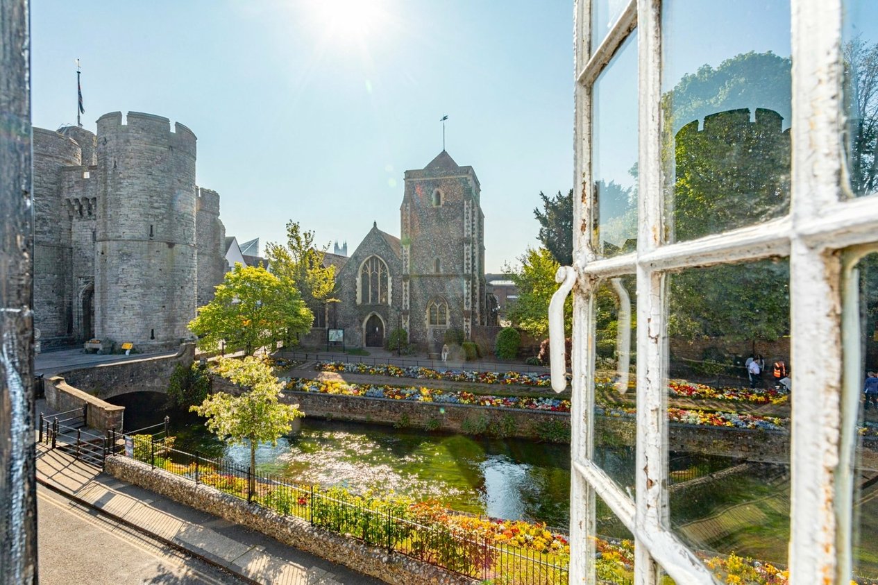 Properties For Sale in Westgate Grove Canterbury