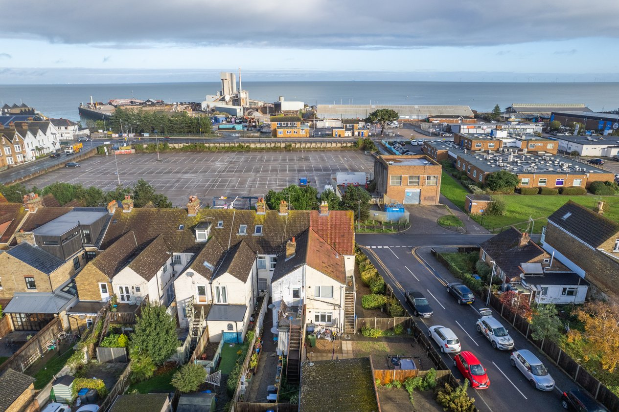 Properties Under Offer in Westgate Terrace Whitstable