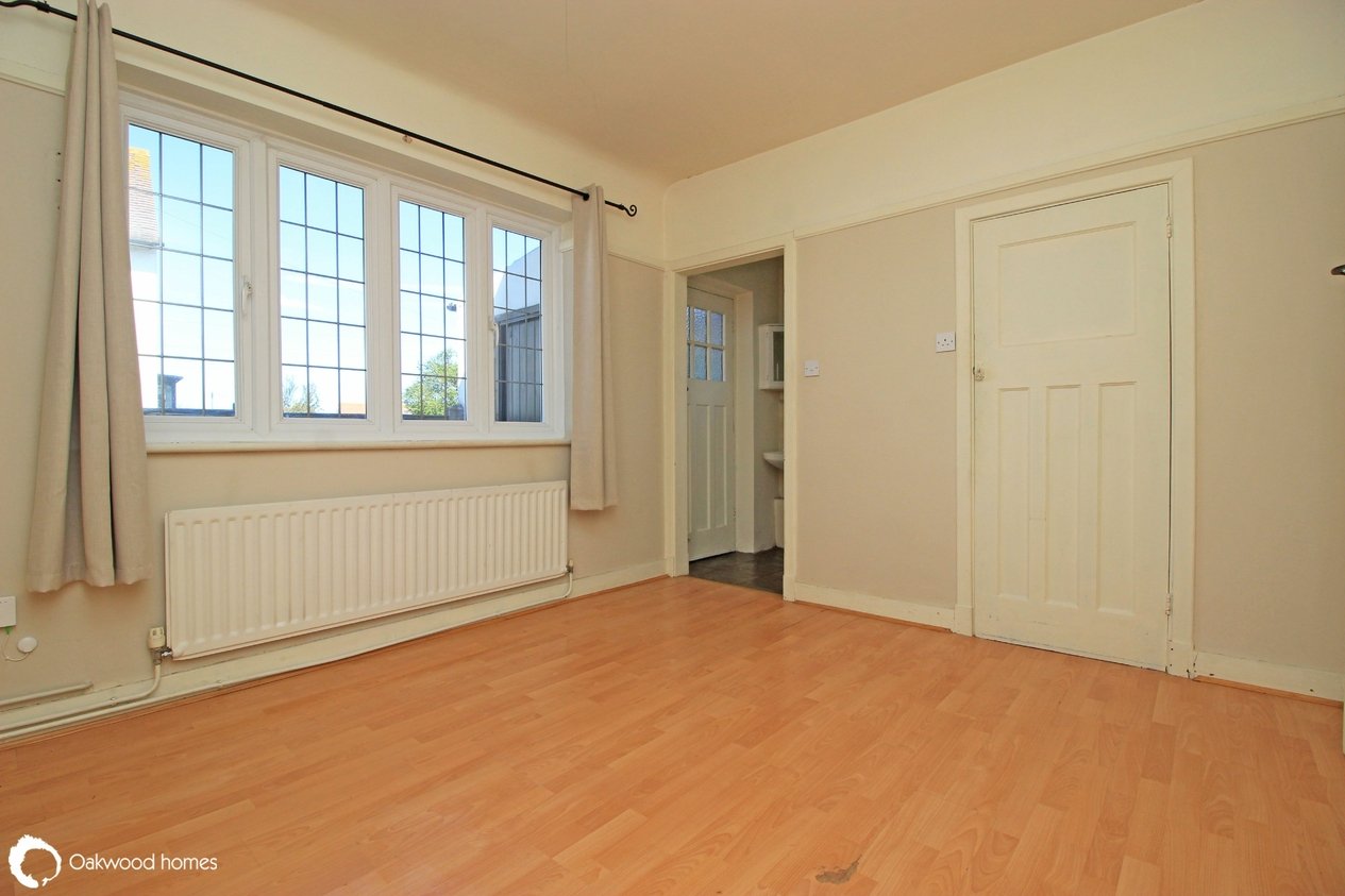 Properties Under Offer in Westonville Avenue Westbrook