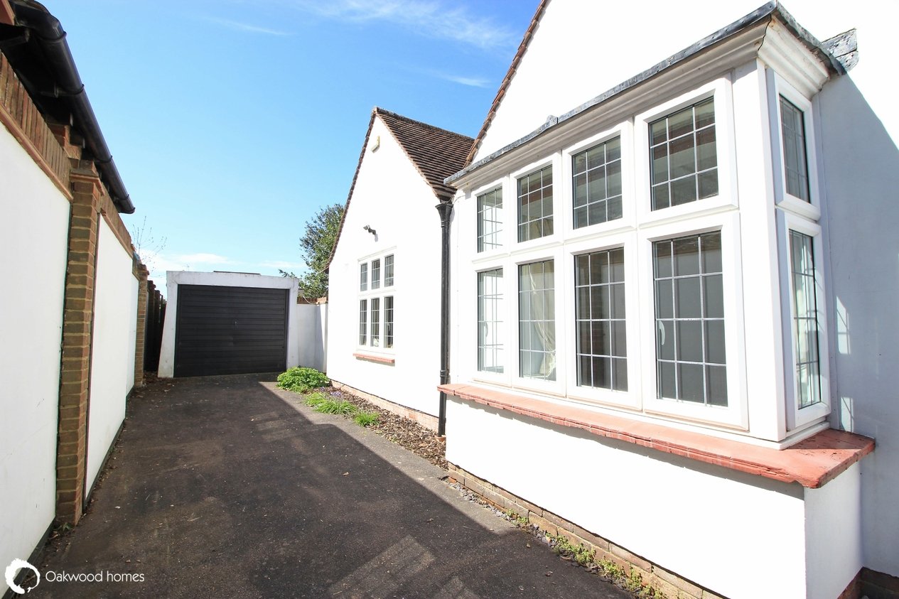 Properties Under Offer in Westonville Avenue Westbrook